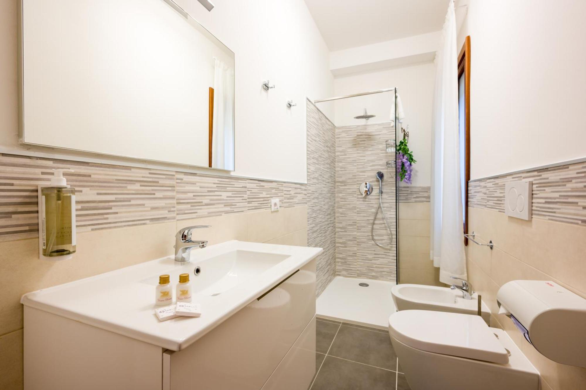 Ca Del Bezzo - Comfort & City View Венеция Екстериор снимка