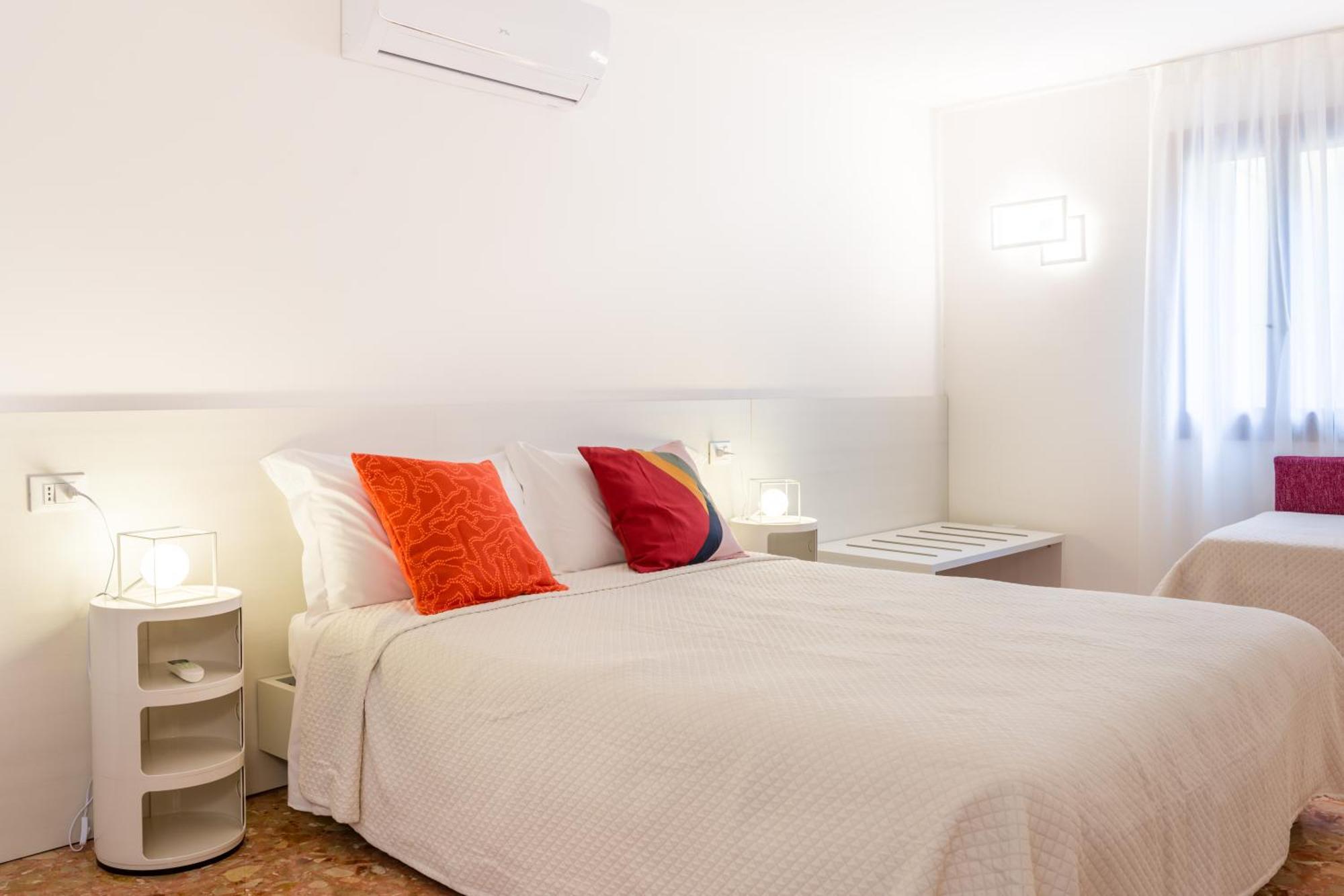 Ca Del Bezzo - Comfort & City View Венеция Екстериор снимка